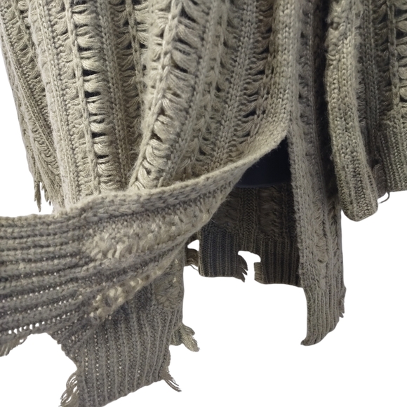 Kye Mi Women's Olive Green Distressed Knit Tunic Sweater Size Large - Picture 10 of 13